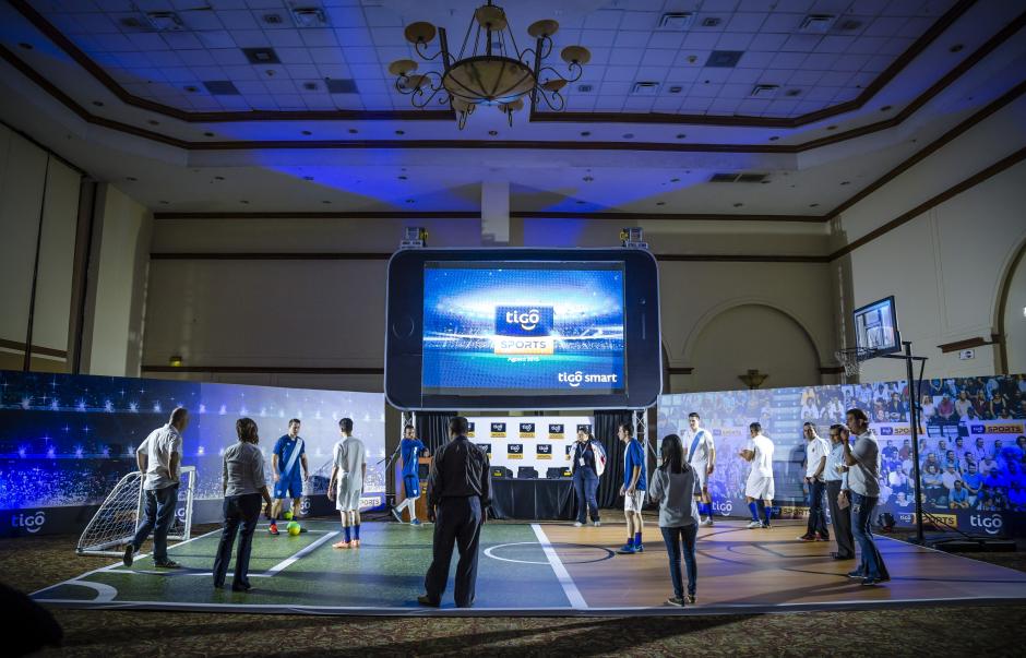 Tigo Sports App es la nueva aplicaci&oacute;n que permite a los usuarios disfrutar de los partidos en vivo de la Selecci&oacute;n Nacional de futbol y la NBA, adem&aacute;s de muchas otras opciones. (Foto: George Rojas/Soy502)