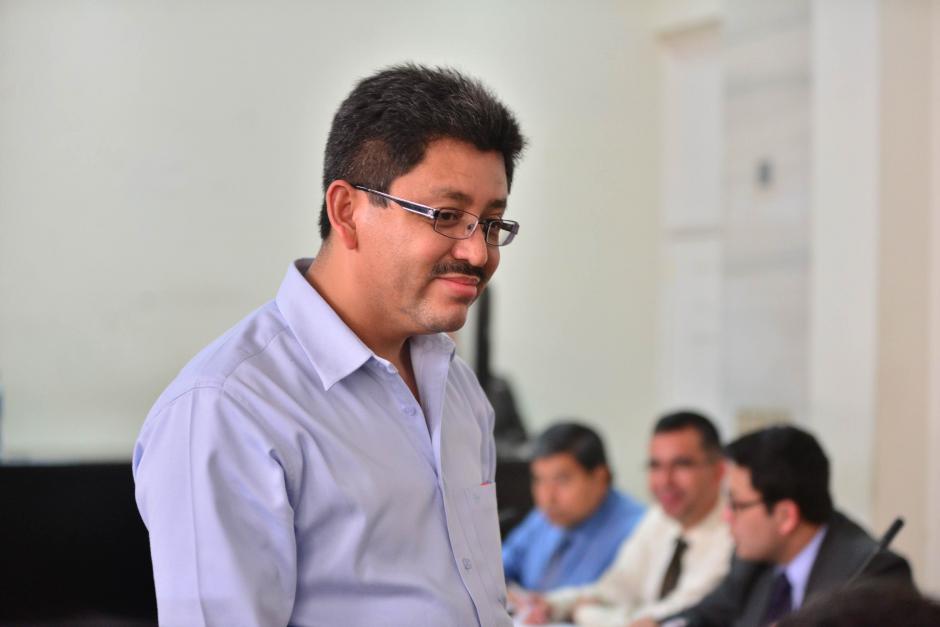 El ex intendente de la SAT Omar Franco, se abstuvo de declarar en la audiencia de este lunes. Se conoció que su salario, incluyendo dietas, rondaba al mes los 83 mil quetzales. (Foto: Wilder Lópesz/Soy502)&nbsp;
