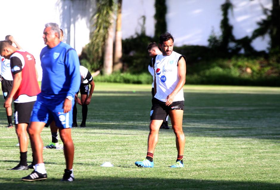 Ruiz luci&oacute; un tanto nostalgico en la pr&aacute;ctica de la Selecci&oacute;n. (Foto: Luis Barrios/Soy502)