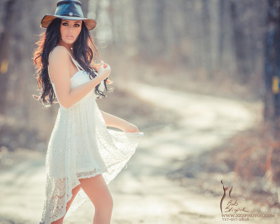 La modelo estadounidense, Abigail Ratchford, es coronada como "la Novia de la Copa Oro 2015". (Foto: Bob Sleeper)