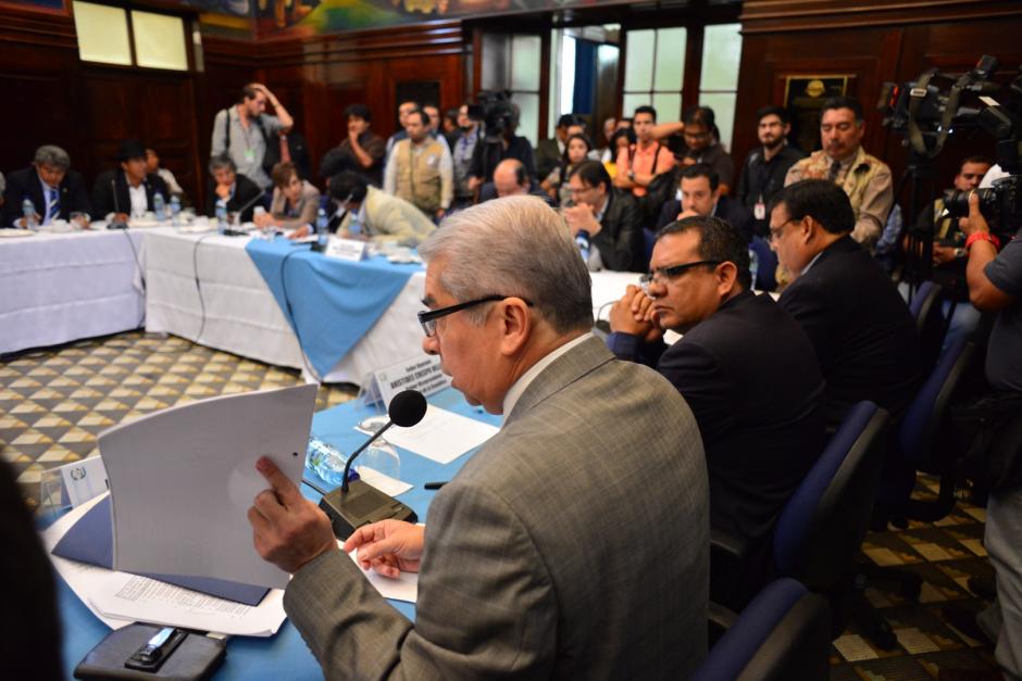 En la instancia de Jefes de Bloque se acordó incluir en el orden del día de la próxima sesión, el informe de la Comisión Pesquisidora que recomienda el retiro de la inmunidad del Presidente. (Foto: Jesús Alfonso/Soy502)