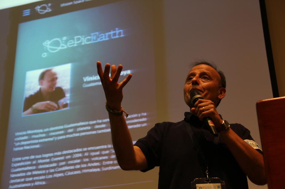 Vinicio Montoya, el guatemalteco que aspira a convertirse en astronauta de la NASA. &nbsp;(Foto: Antonio Ordoñez/Soy502)