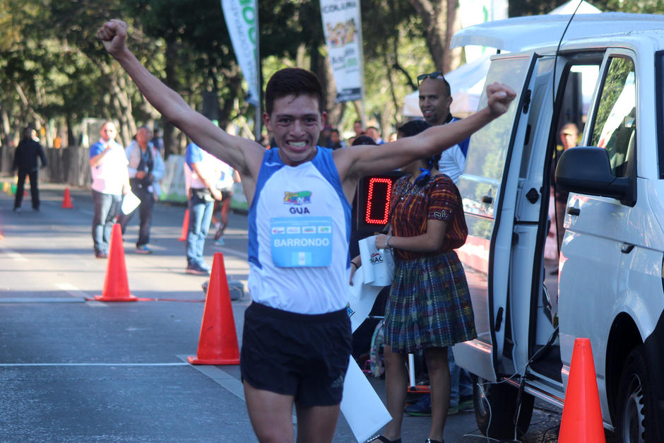 Jos&eacute; Alejandro Barrondo gan&oacute; en la categor&iacute;a mayor masculina del V Campeonato Centroamericano de Marcha. (Foto: Jos&eacute; D&aacute;vila/Soy502)
