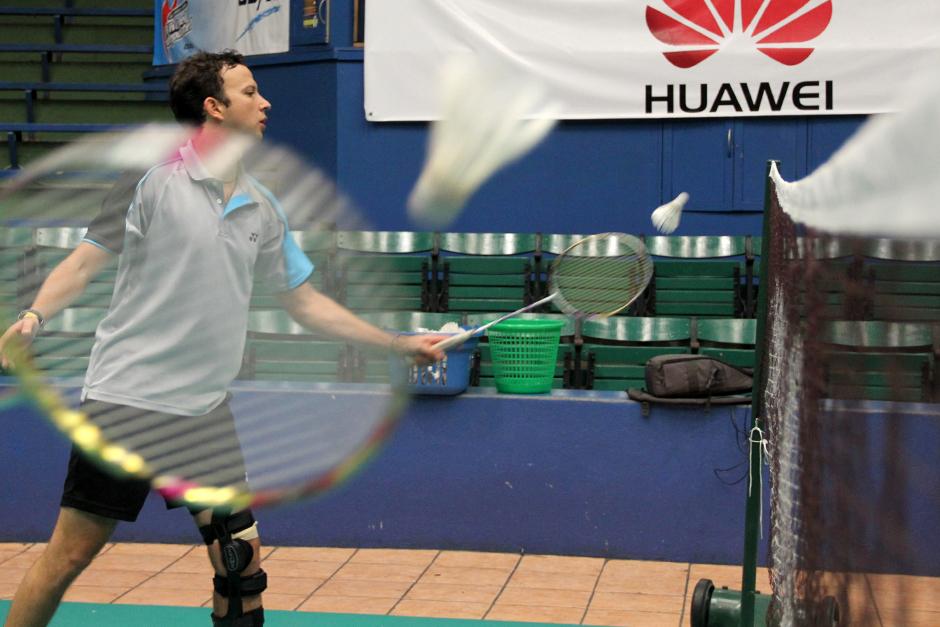 Ilusionado y comprometido en los entrenamientos encontramos a Kevin Cord&oacute;n, quien est&aacute; de vuelta, tras casi un a&ntilde;o de ausencia de las canchas. (Foto: Luis Barrios/Soy502)