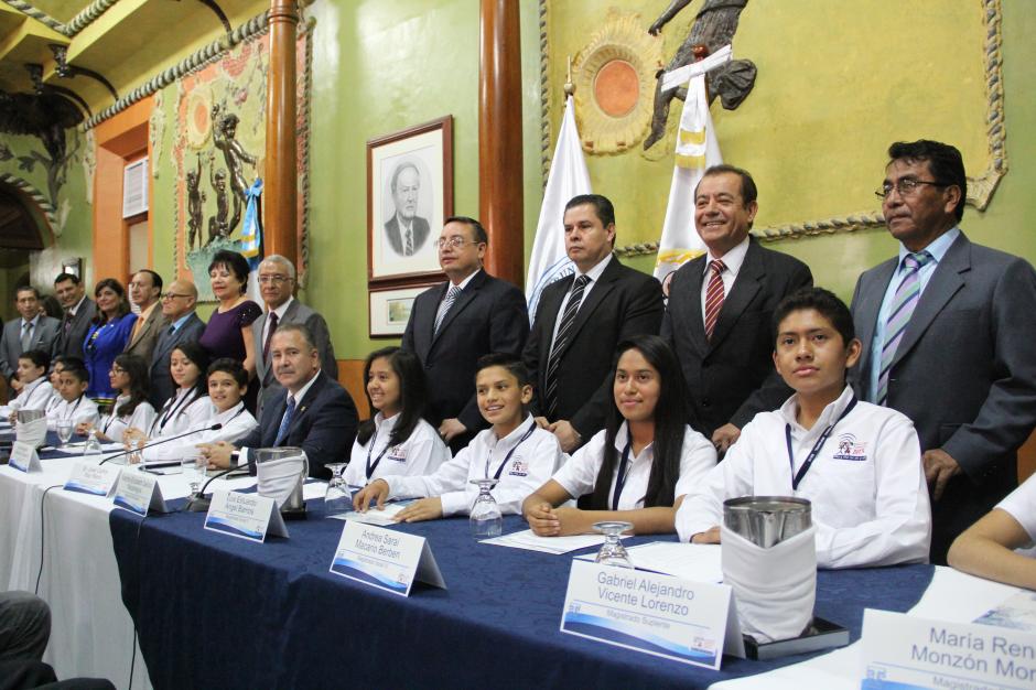 Los integrantes de los entes electorales del pa&iacute;s esperan que haya m&aacute;s adultos y ni&ntilde;os empadronados para los sugfragios de septiembre pr&oacute;ximo. (Foto: Fredy Hern&aacute;ndez/Soy502)