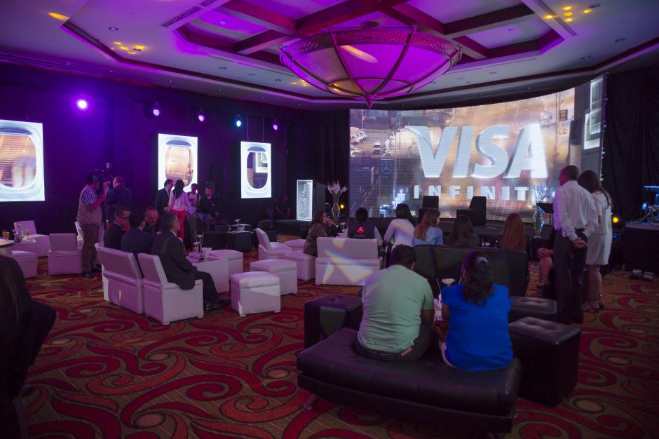 La presentaci&oacute;n de la tarjeta Infinite hizo sentir a los asistentes en un viaje. (Foto: George Rojas/Soy502)