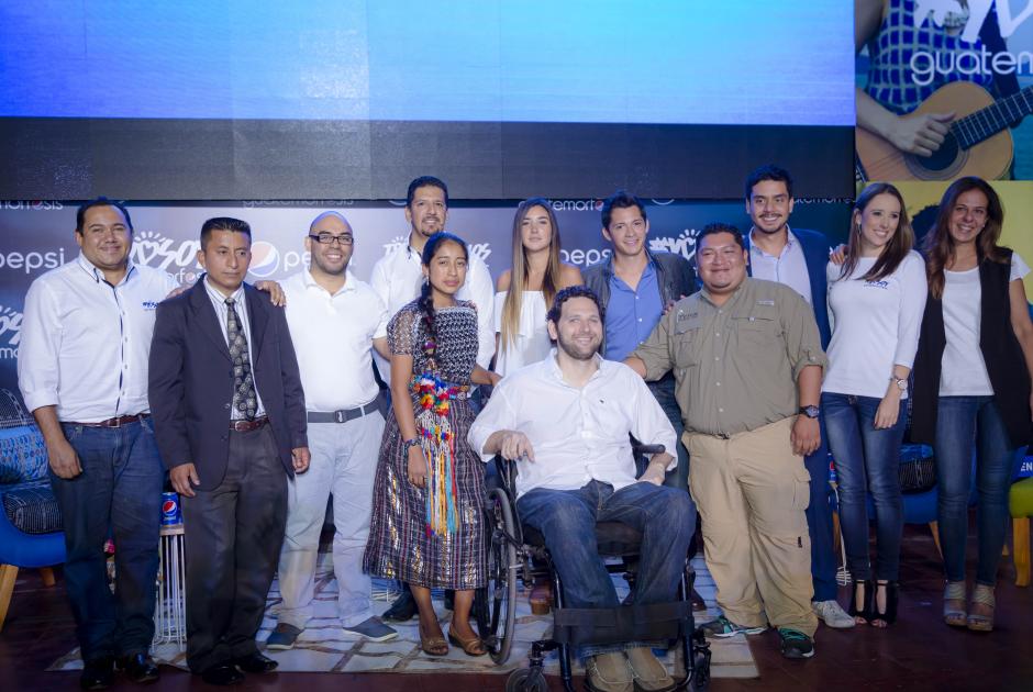 Algunos de los protagonistas, quienes afirman: #YosoyGuatemorfosis. (Foto: George Rojas/Soy502)