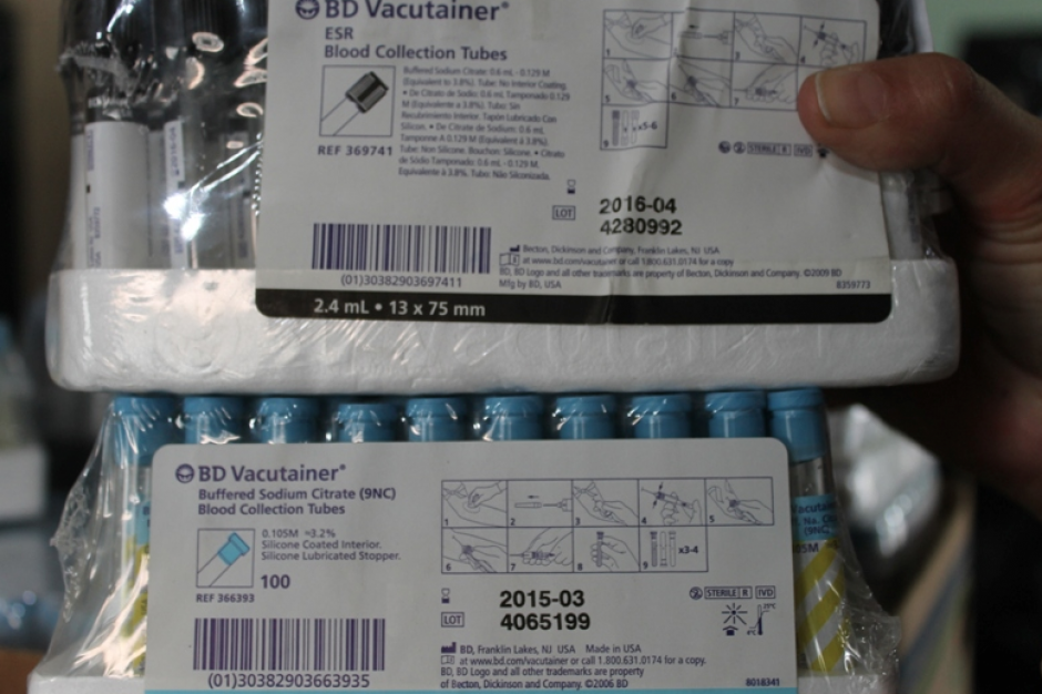 La PDH visitó el hospital Roosvelt y constató que algunos insumos están vencidos. (Foto: PDH) 