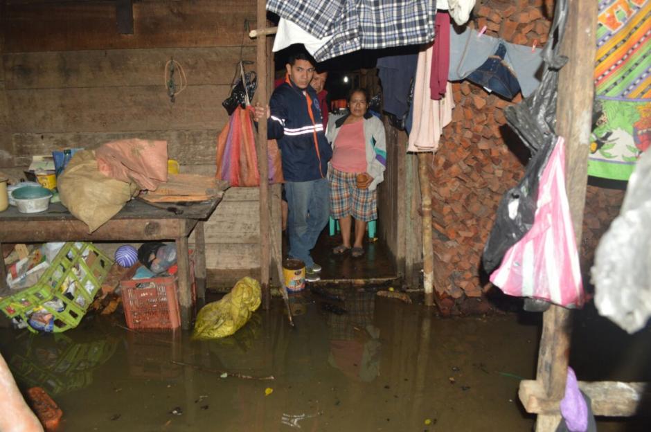 M&aacute;s de 900 personas resultaron afectadas por inundaciones en Popt&uacute;n, Pet&eacute;n. (Foto: Conred)