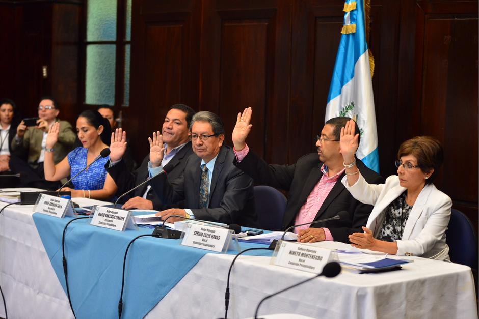 Los cinco miembros de la pesquisidora recomendaron retirarle la inmunidad a Otto Pérez. (Foto: Jesús Alfonso/Soy502)