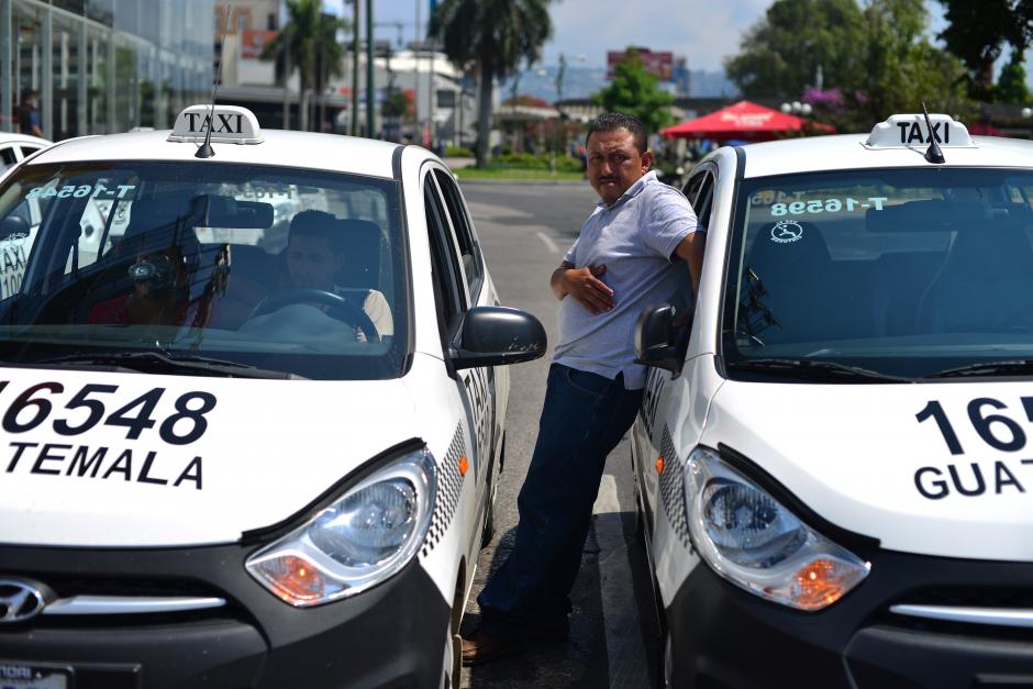 Los taxistas protestaron desde el Parque Central hasta el Obelisco. (Foto: Jes&uacute;s Alfonso/Soy502)