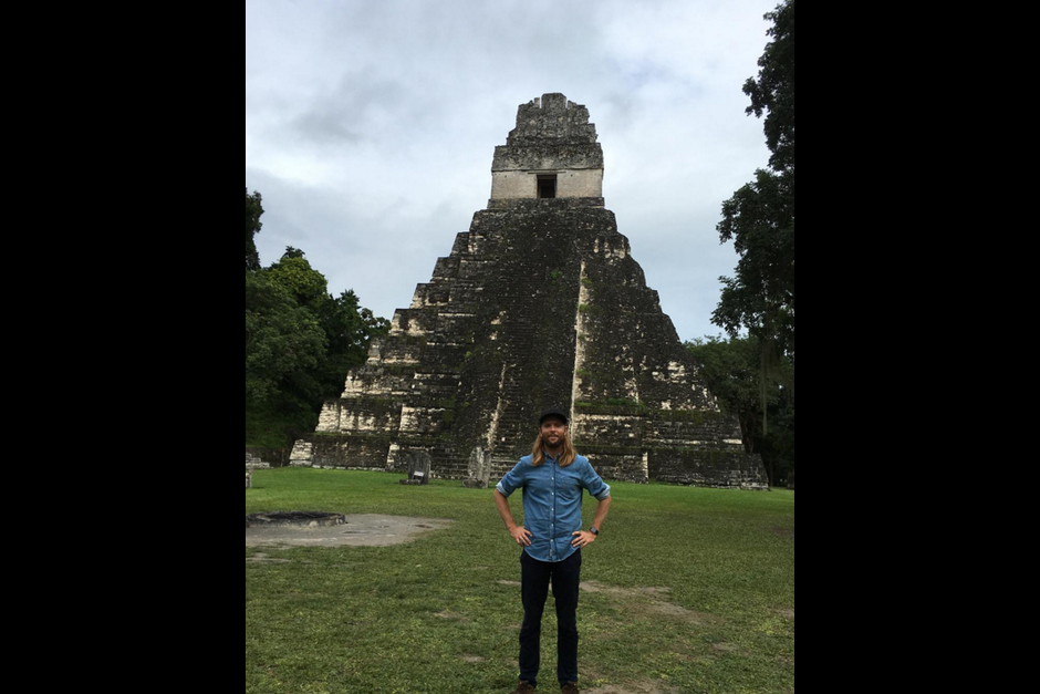 James aprovech&oacute; durante su viaje en diciembre pasado a llevarse un grato recuerdo de Tikal. (Foto: James B. Valentine) 