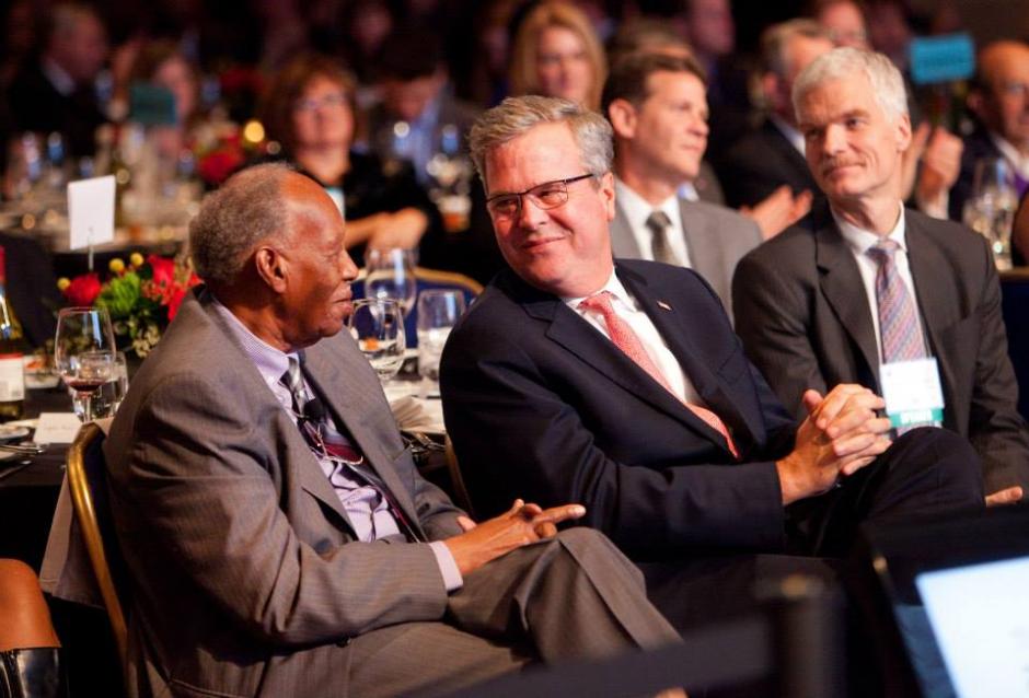 En un mensaje en Facebook, Jeb Bush analiza postularse para Presidente de los Estados Unidos. (Foto: Jeb Bush/Facebook)