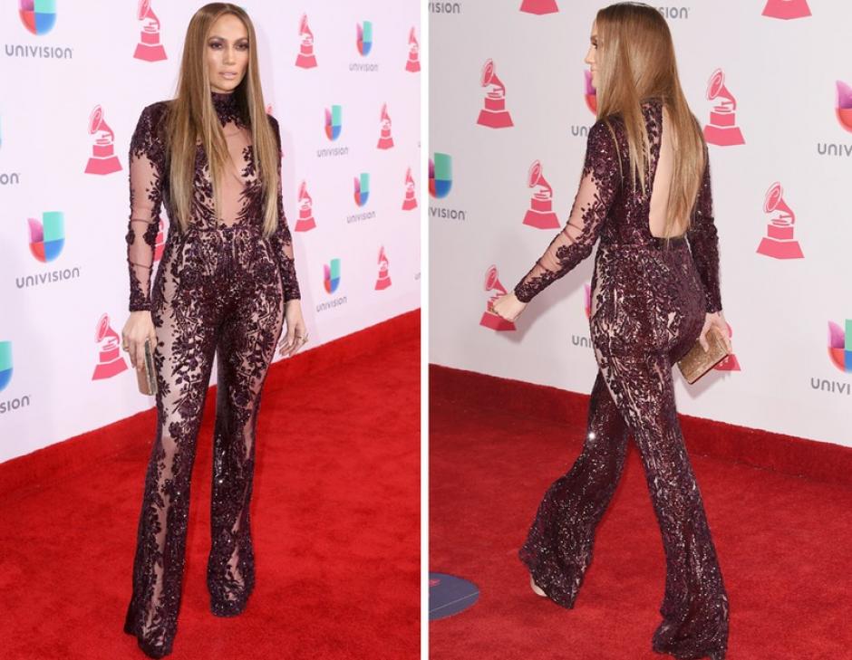 Este "mono" o "jumper" fue el elegido por la diva para posar por la alfombra roja. (Foto: Getty Images)