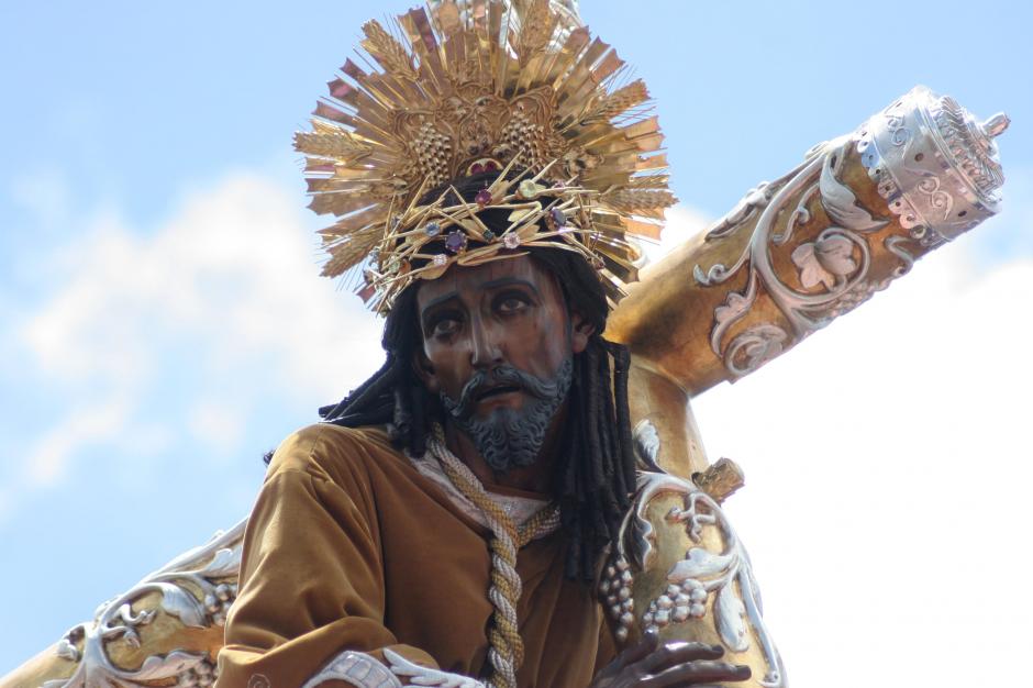 La bella imagen de Jes&uacute;s de los Milagros sali&oacute; a recorrer el Centro este Domingo de Ramos. (Foto: Ra&uacute;l Illescas).