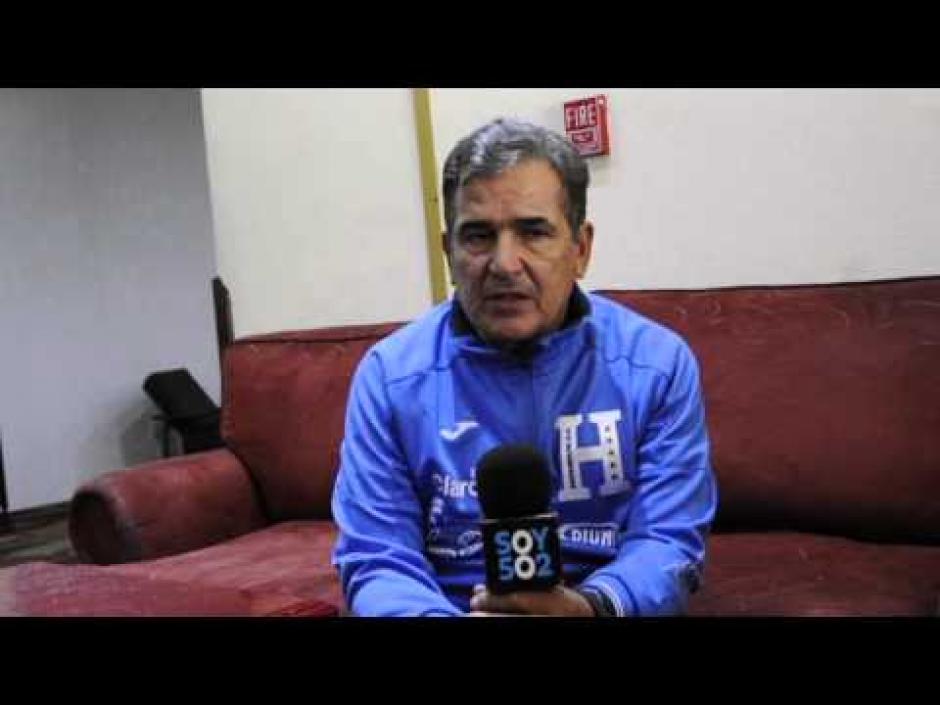 El técnico colombiano, Jorge Luis Pinto, dirige a la Selección de Honduras. (Foto: Pedro Pablo Mijangos/Soy502)