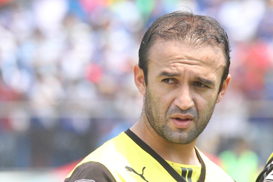 El futbolistas guatemalteco, José Conteras, podría dejar a Comunicaciones e irse a Antigua GFC. (Foto: Soy502)