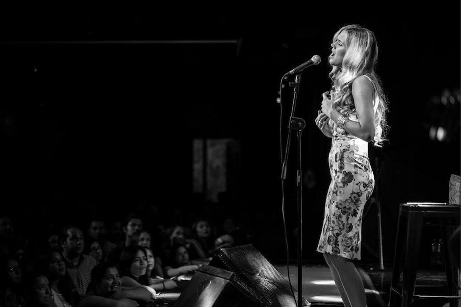 La cantante británica de Soul y R&amp;B Joss Stone envía un saludo a los guatemaltecos desde Nicaragua, previo a su concierto en el país. (Foto: Harry Stoker)&nbsp;