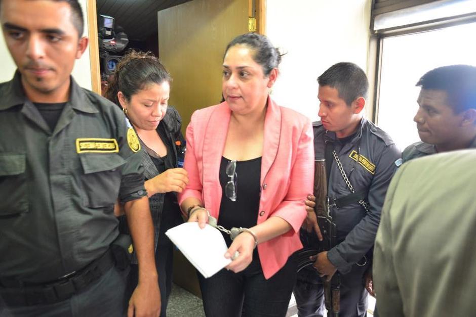 La jueza Jisela Reinoso fue capturada en septiembre de 2015, qued&oacute; ligada a proceso pero recuper&oacute; su libertad tras una medida sustitutiva decretada por un juez. (Foto: Archivo/Soy502)&nbsp;