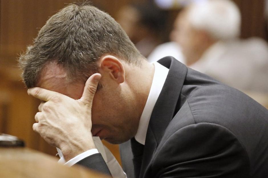 El atleta paral&iacute;mpico Oscar Pistorius se enfrenta a una larga condena de c&aacute;rcel si es declarado culpable por el asesinato de su novia Reeva Steenkamp en 2013. (Foto:AFP)