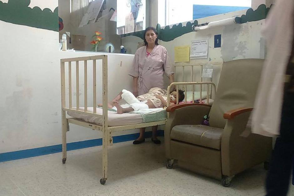 Silvia ha pasado fechas importantes en el hospital con Kimberly, como la Navidad y el A&ntilde;o Nuevo y ahora la Semana Santa.&nbsp;(Foto: Jorge Sente/Nuestro Diario)