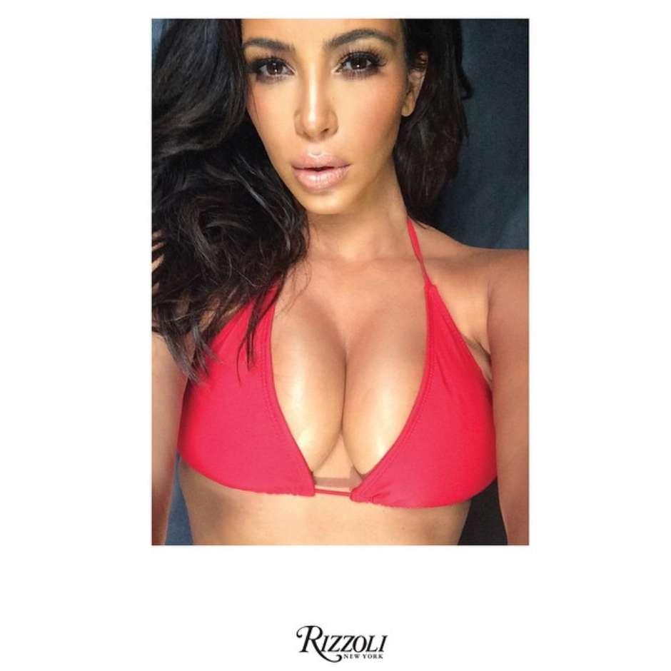 Esta es la segunda portada del libro de Kim Kardashian que pronto saldr&aacute; a la venta. (Foto: Instagram Kim Kardashian)