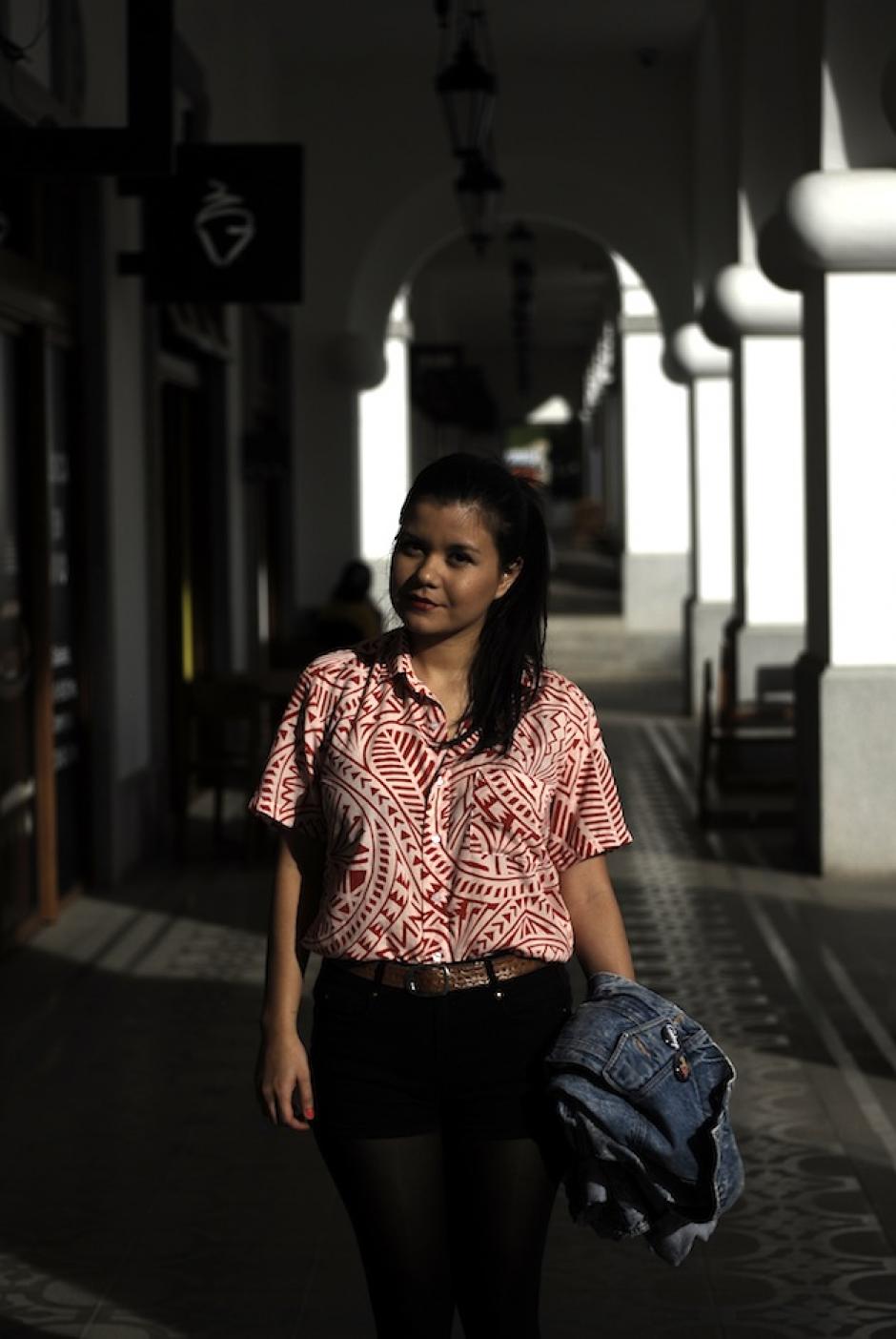 Kris Tate naci&oacute; en Guatemala. &nbsp;Desde hace 6 a&ntilde;os vive en Inglaterra, mostrando sus dise&ntilde;os al mundo. (Jes&uacute;s Alfonso/Soy 502)