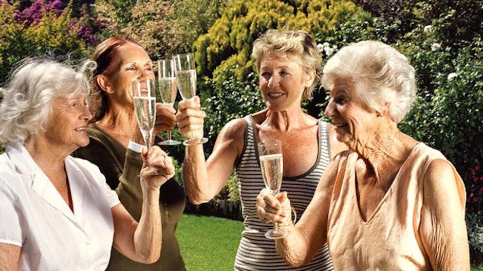 Las mujeres son m&aacute;s longevas por haber implementado m&aacute;s h&aacute;bitos saludables(Foto: lanacion.com.ec)