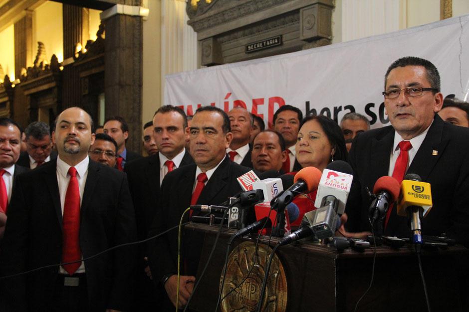 La bancada de Lider, en el Congreso, ha logrado que no se aprueben las reformas a la Ley Electoral con la ausencia, ya que al ser el bloque mayoritario en el hemiciclo, es vital su presencia para aprobar leyes. Su total ausencia ha generado fuertes críticas en contra de este partido que dirige Manuel Baldizón. (Foto: Alexis Batres/Soy502)