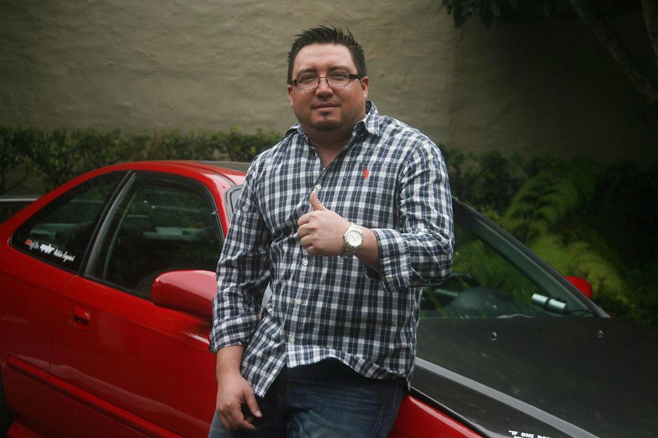 El piloto guatemalteco, Edwin Lobos, defender&aacute; desde este domingo su t&iacute;utlo regional de automovilismo; de categor&iacute;a "Modificada". (Foto: C&eacute;sar P&eacute;rez)