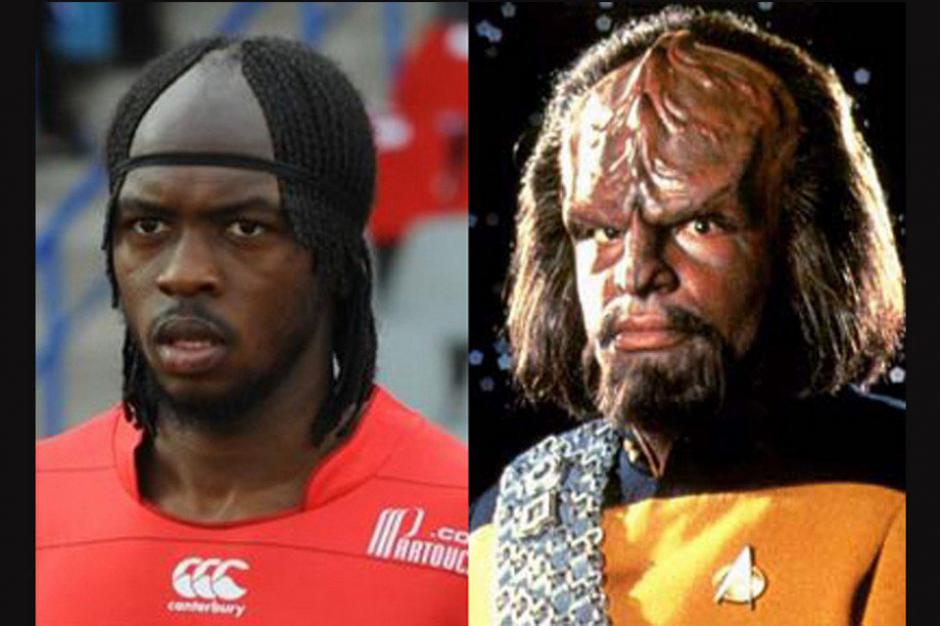 La calvicie del delantero marfile&ntilde;o Gervinho motiva la creatividad de los aficionados al futbol.