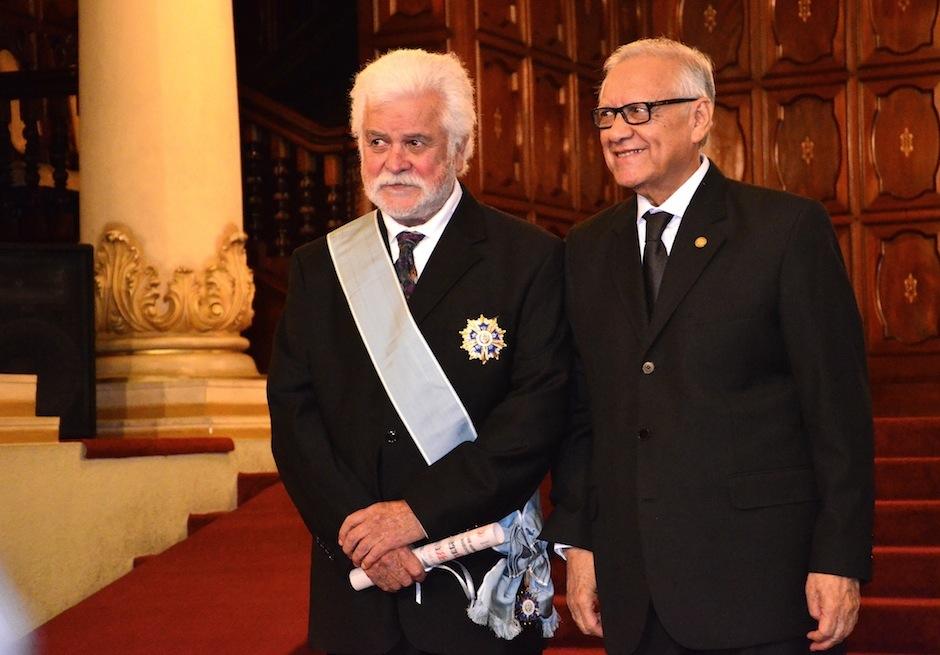 El arquitecto, escultor y artista visual Luis Díaz fue condecorado con la Orden del Quetzal por su trayectoria y legado. (Foto: Selene Mejía/Soy502)&nbsp;