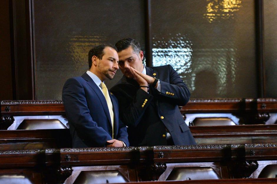 El presidente de la Comisión de Finanzas, Luis Hernández Azmitia, abandonó las filas de VIVA. (Foto: Wilder López/Soy502)