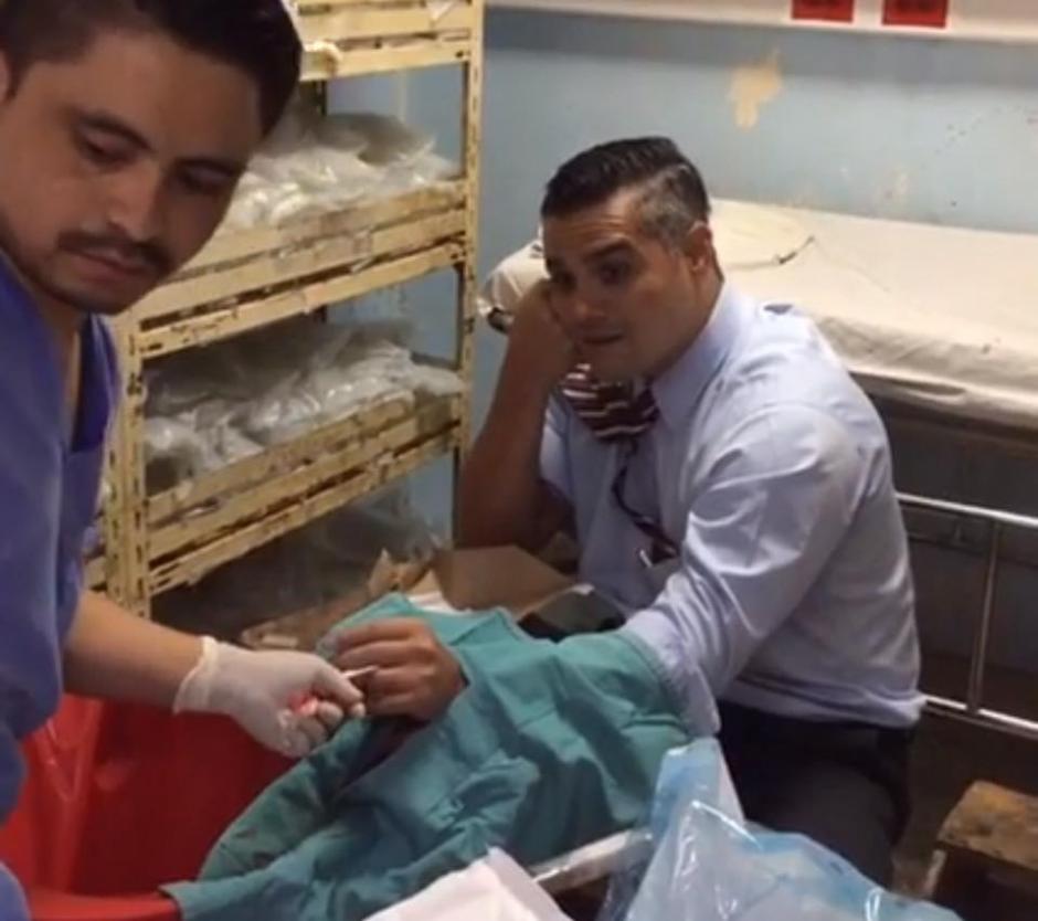 El diputado Luis Hern&aacute;ndez Azmitia fue atendido en el hospital San Juan de Dios. (Foto: Luis Hern&aacute;ndez Azmitia/Facebook)