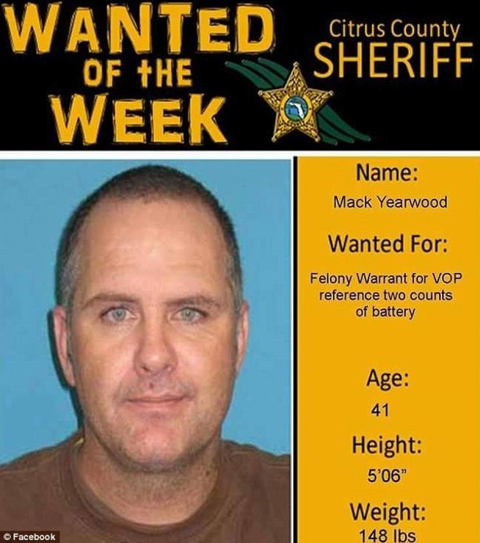 El fugitivo puso esta fotograf&iacute;a en su perfil de Facebook. (Foto: Daily Mail)