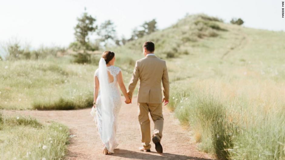 Una pareja caminaba por un campo de Fort Collins cuando ocurri&oacute; el incidente. (Foto: Maddie Mae)