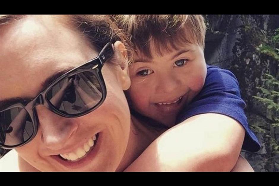 El objetivo de esto es llamar la atención de otros padres para que no discriminen a otros chicos por el hecho de tener capacidades diferentes. (Foto: Facebook)