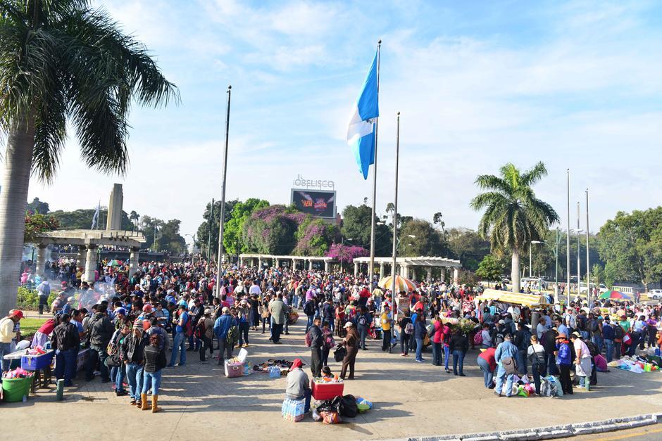 Los docentes se concentrar&aacute;n desde temprano en la Plaza Obelisco para realizar su manifestaci&oacute;n pac&iacute;fica este jueves a partir de las ocho de la ma&ntilde;ana. (Foto: Jes&uacute;s Alfonso/Soy502)&nbsp;