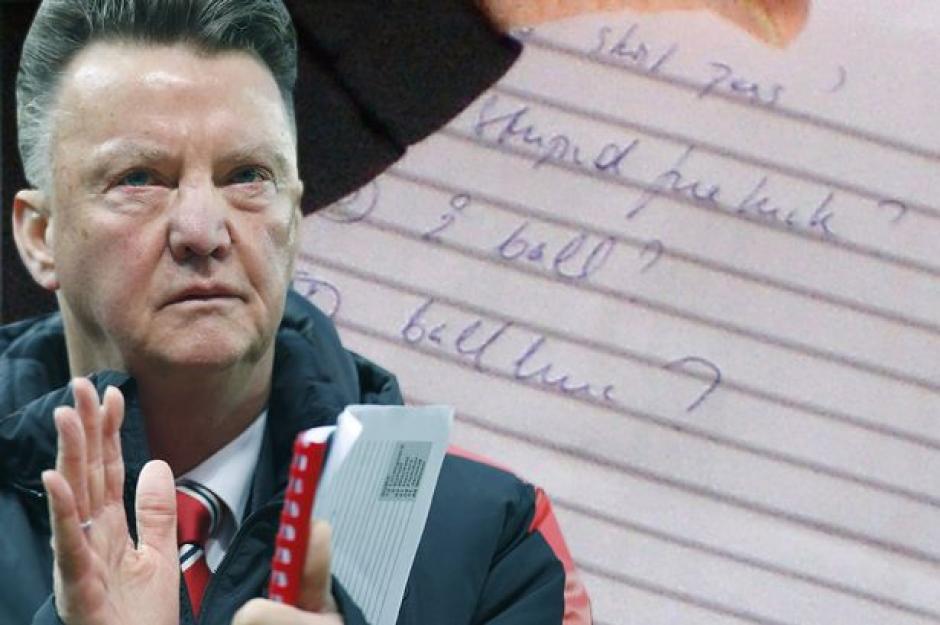 Los supuestos insultos escritos por Louis Van Gaal, en su libreta desatan la pol&eacute;mica en Inglaterra. (Foto: Futbolete)