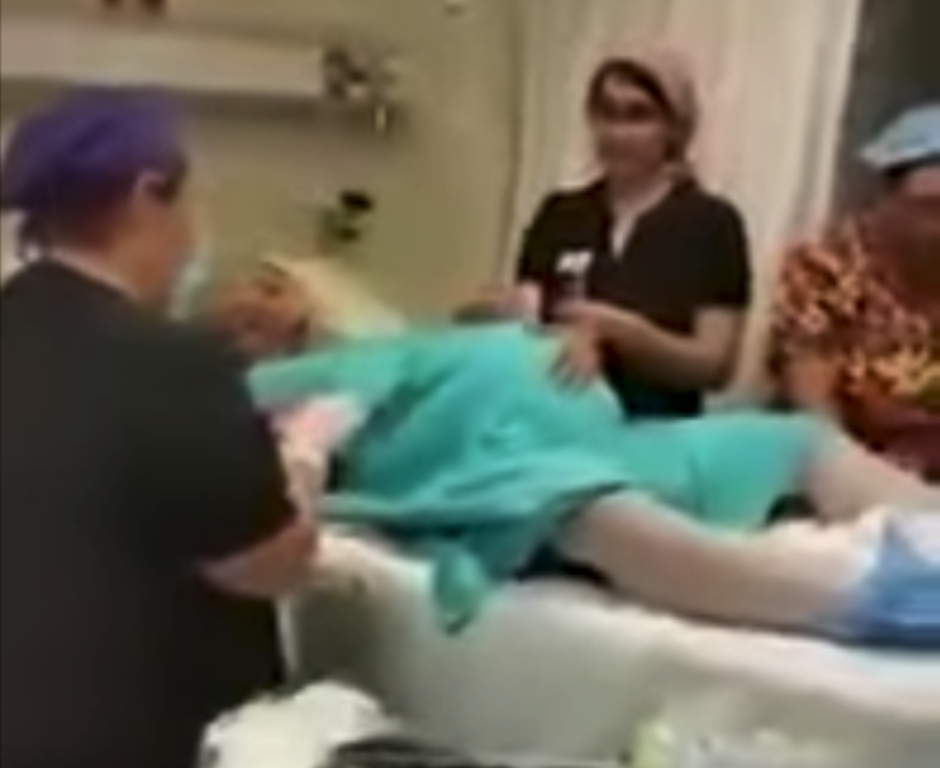 Cada vez son m&aacute;s peculiares los retos virales grabados por los internautas. (Imagen: captura de YouTube)