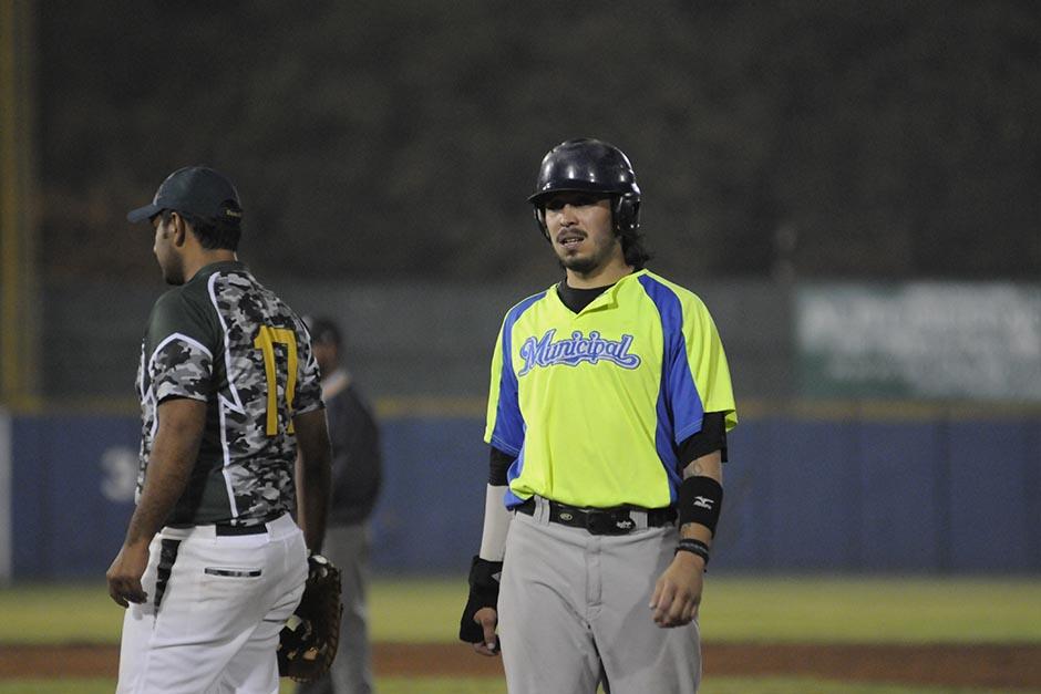 Hern&aacute;ndez es uno de los mejores peloteros del pa&iacute;s, en Guatemala juega con Municipal y encabez&oacute; el porcentaje de bateo en la modalidad de individuales, dobles y cuadrangulares. (Foto: Pedro Pablo Mijangos/Soy502)
