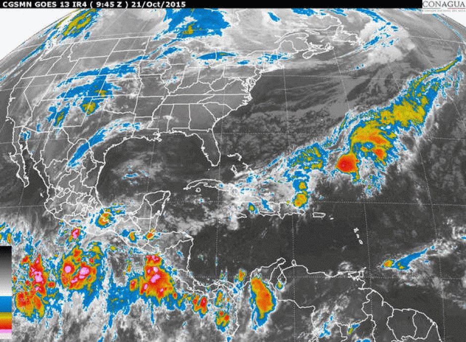 Mexico permenece en alerta ante el hurac&aacute;n Patricia que provoca fuertes lluvias en ese territorio. (Foto:&nbsp;yucatan.com.mx)