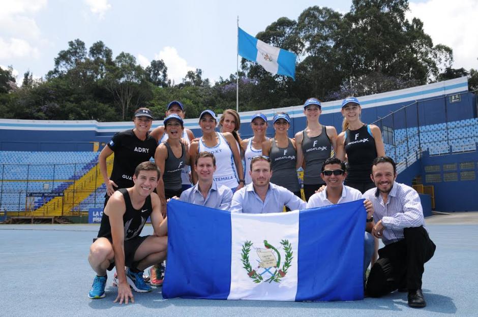 Los atletas partieron a Boston para la marat&oacute;n del lunes pr&oacute;ximo. (Foto: Aldo Mart&iacute;nez/Soy502)&nbsp;
