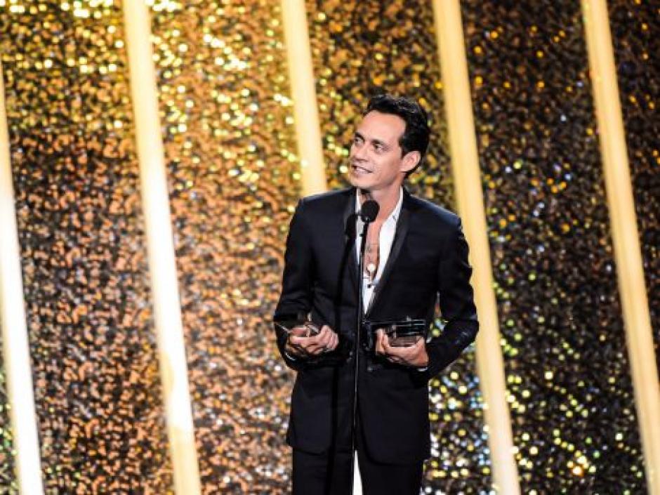 Marc Anthony fue el gran ganador de la noche, al llevarse 10 premios Billboard de la M&uacute;sica Latina. (Foto: Telemundo)