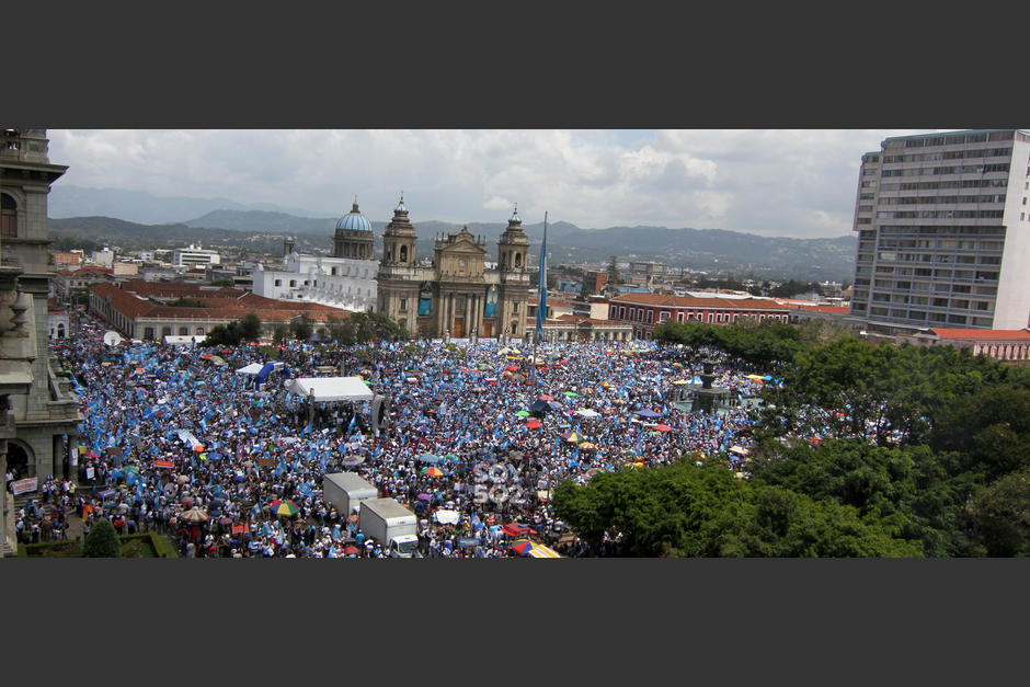 Orgulloso de ser chap&iacute;n el video de viral que reune lo mejor de las marchas pac&iacute;ficas en Guatemala. (Foto: Soy502)