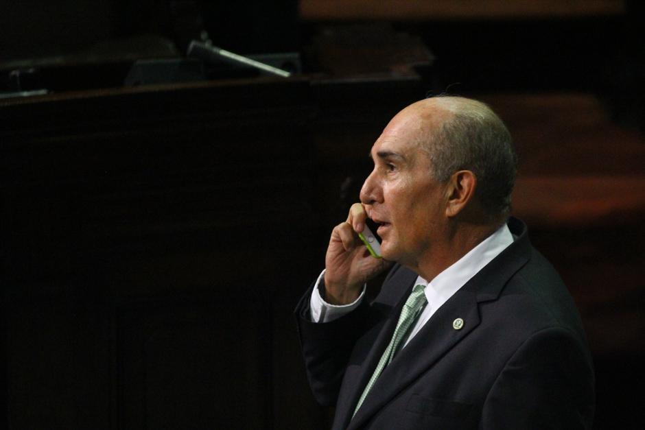 Los 13 empleados asignados a Mario Taracena en 2015 generaban un gasto mensual de&nbsp;121 mil 847 quetzales con 90 centavos al mes. (Foto: Alexis Batres/Soy502)