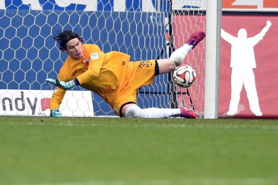 Marwin Hitz est&aacute; en el ojo del hurac&aacute;n tras una acci&oacute;n antideportiva durante un juego de la Bundesliga. (Foto: gmx.ch)