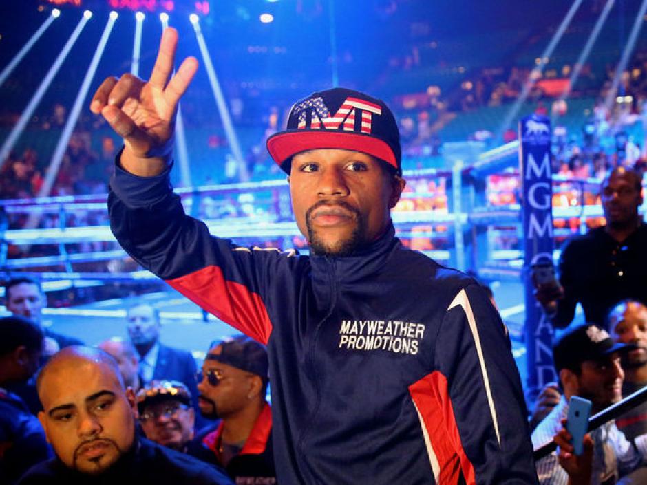 Con 300 millones de d&oacute;lares, los ingresos del boxeador estadounidense casi doblan los de Manny Pacquiao, que se posiciona en el segundo lugar del listado. &nbsp;(Foto:&nbsp;thescore.com)