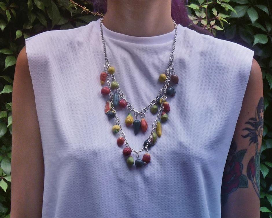 Medium Lanza una micro-colecci&oacute;n con motivos frutales a precios especiales. (Foto: Facebook M&eacute;dium)&nbsp;