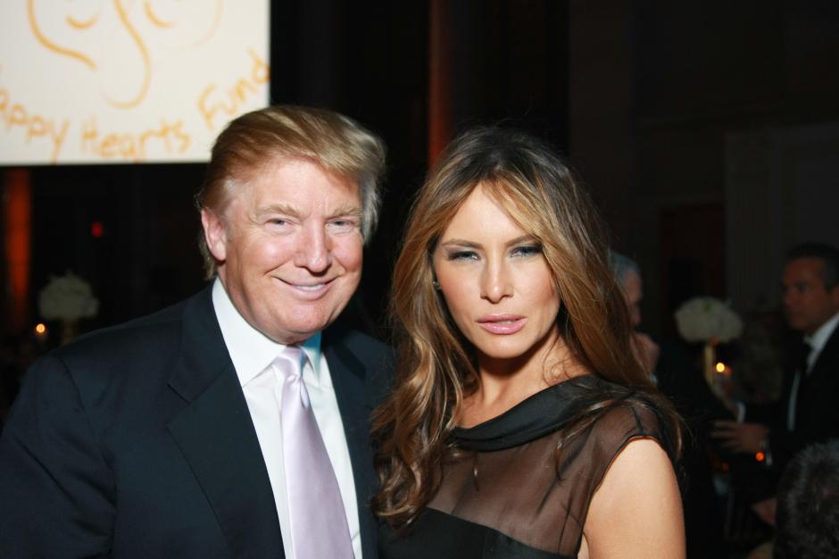 Melania se cas&oacute; con Donald Trump en enero de 2005. (Foto: bustle.com)